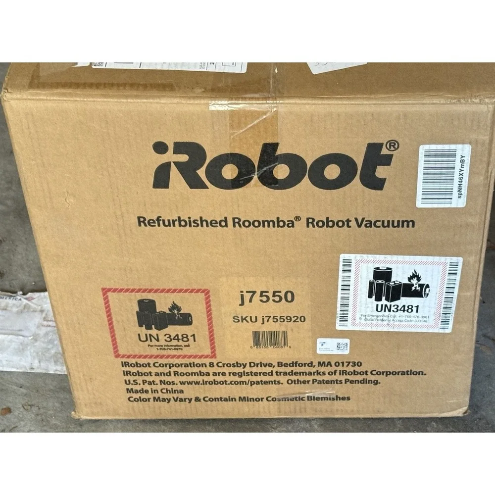 iRobot Roomba j7+ Plus Robot Vacuum Cleaner & Clean Base (J755020)